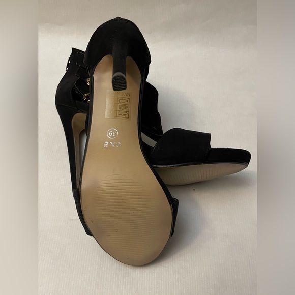 exē Black Suede Platform Heel with Buckle Detail, Size 39/Women’s 8.5 - Picture 8 of 11